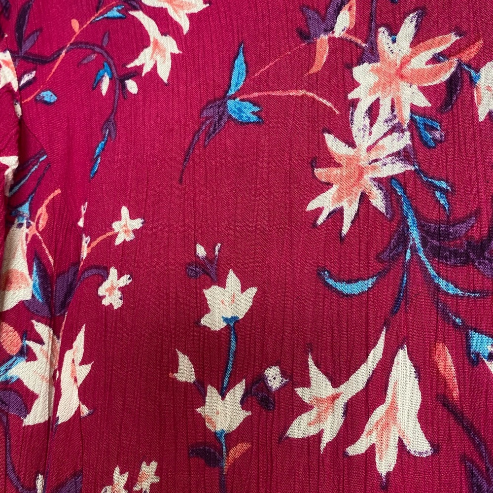Crinkle dress, 25” to 25” underarm to underarm, fuschia color, new no tags.